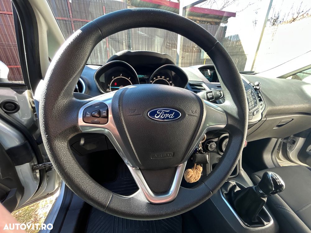 Ford Fiesta 1.5 TDCi DPF Trend - 38