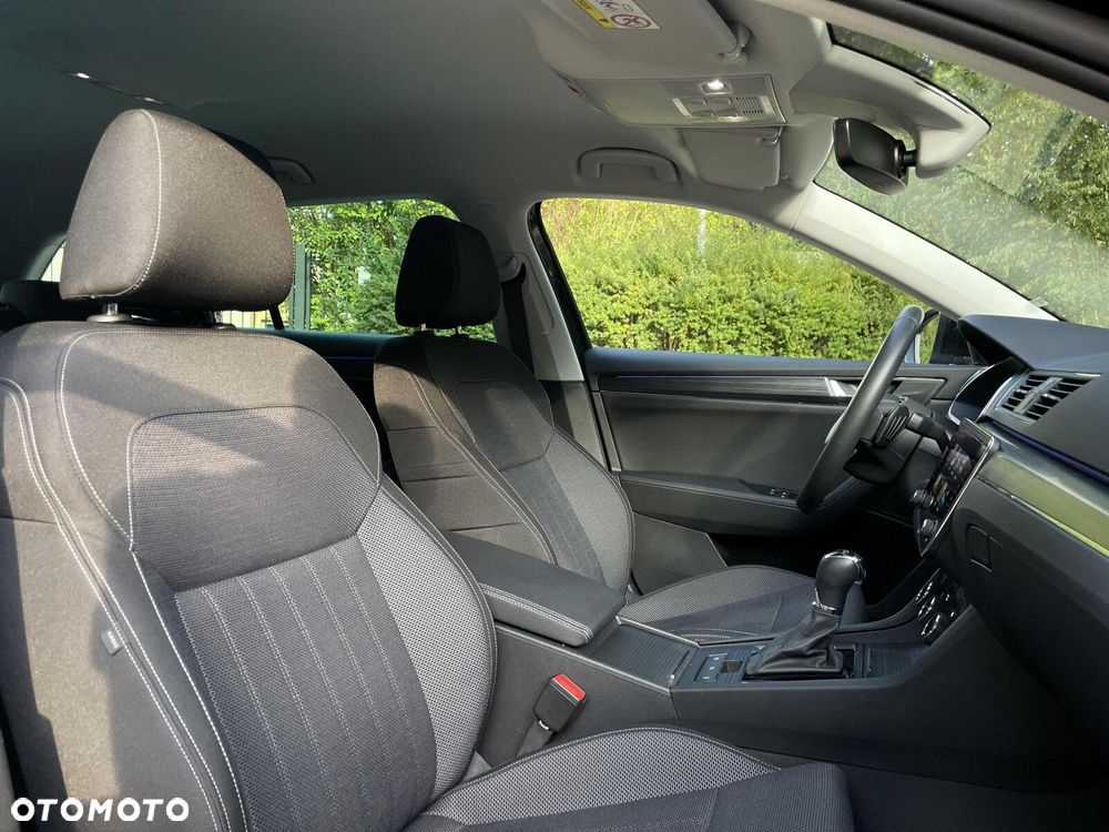 Skoda Superb 2.0 TDI SCR Style DSG - 26