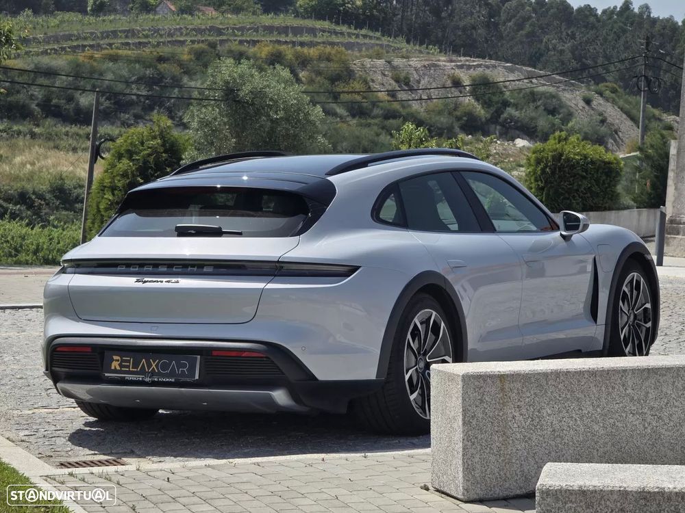 Porsche Taycan Cross Turismo 4S - 9