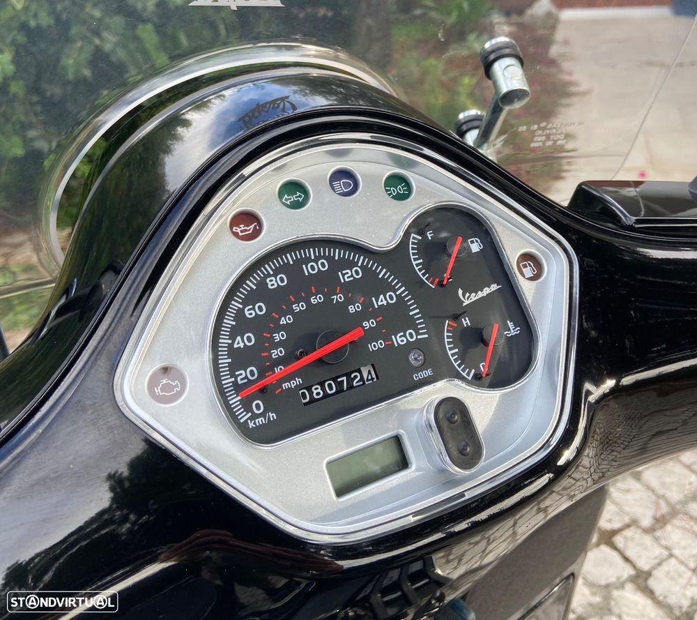 Vespa GTS Super GTS 300 Granturismo - 5