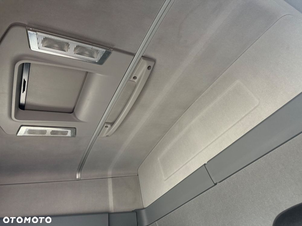 Renault T460 / PEŁNY ADR / SPOILERY / 604 TKM / PTO / Z FRANCJI / STAN BDB / / / - 25