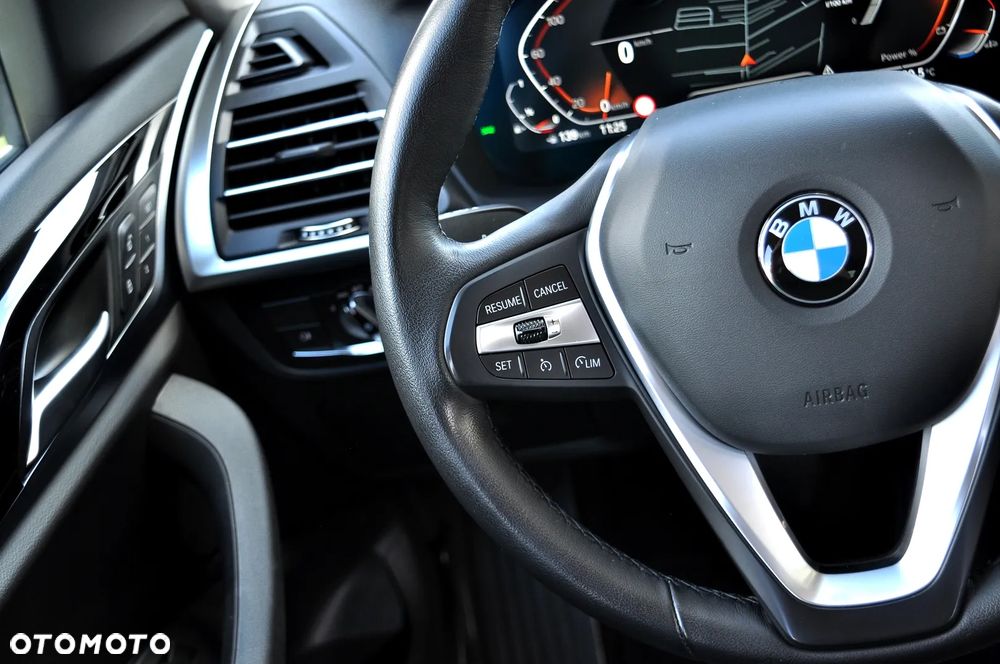 BMW X3 xDrive20i Luxury Line sport - 30