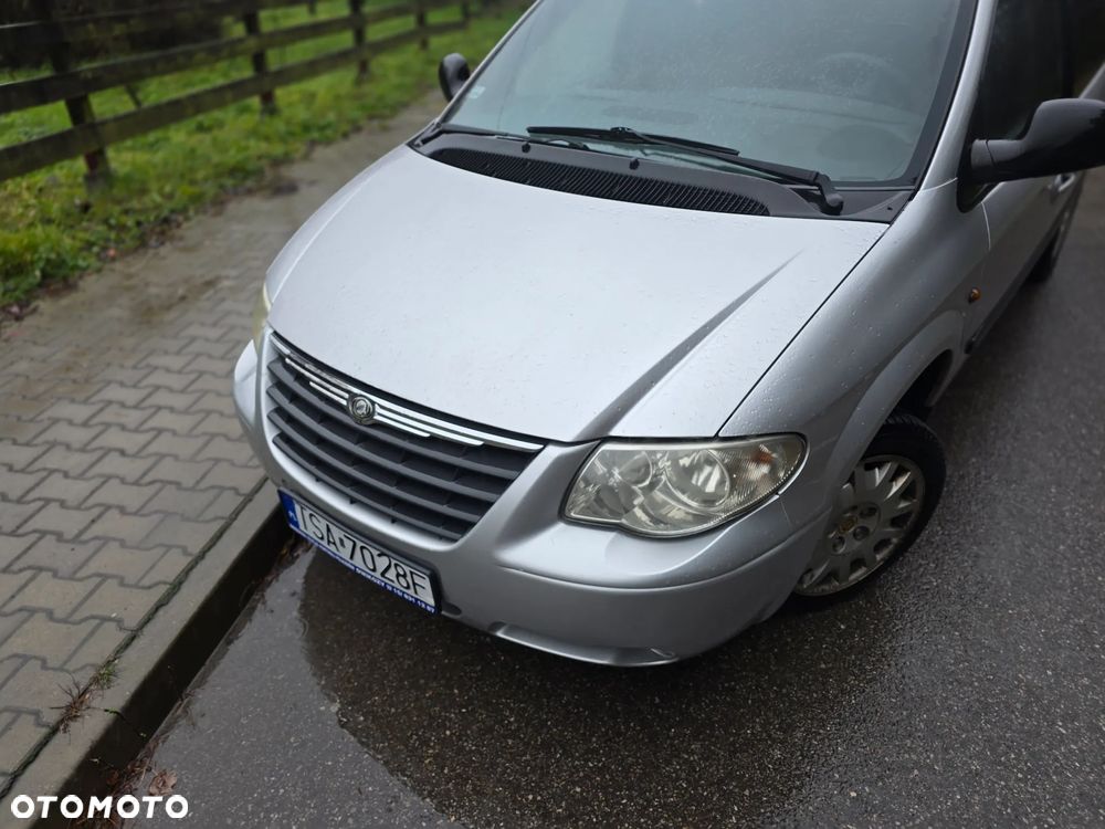 Chrysler Voyager 2.4 SE - 35