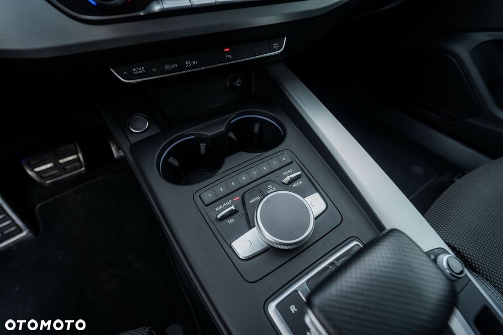 Audi A4 Limousine 2.0 TDI DPF clean diesel quattro S tronic S line Sportpaket - 33