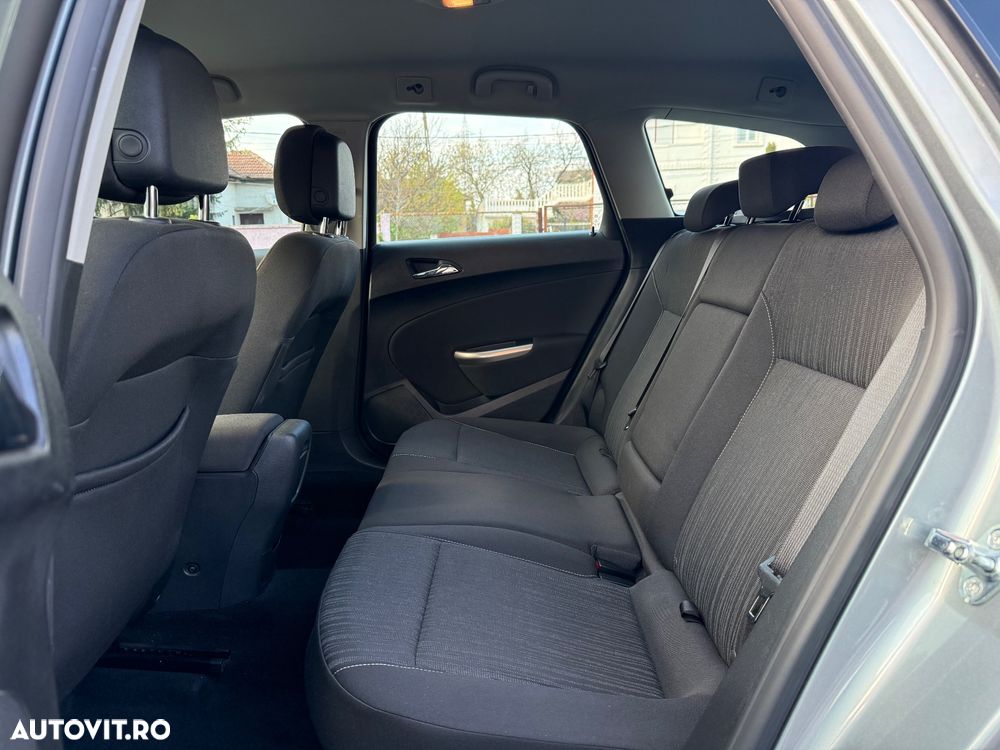 Opel Astra 1.4 Turbo Design Edition - 7