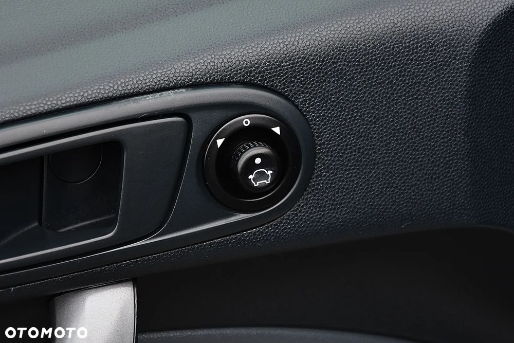 Ford Fiesta 1.25 Ambiente - 19