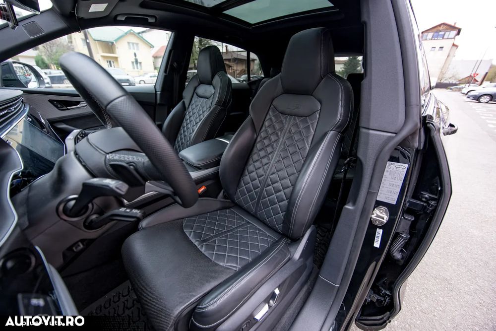 Audi SQ8 - 19