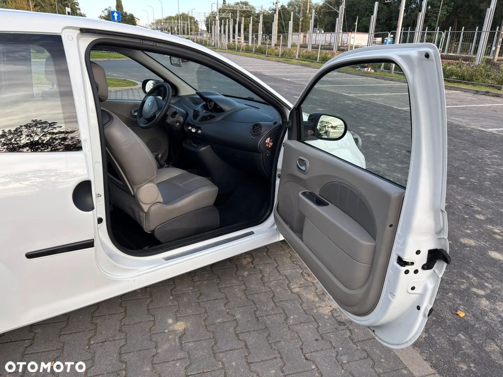Renault Twingo 2010 photo 5