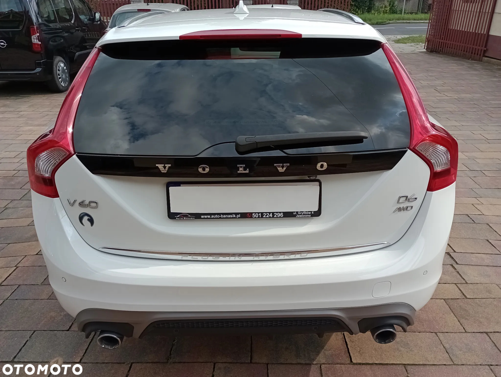 Volvo V60 D5 AWD R-Design Summum - 6