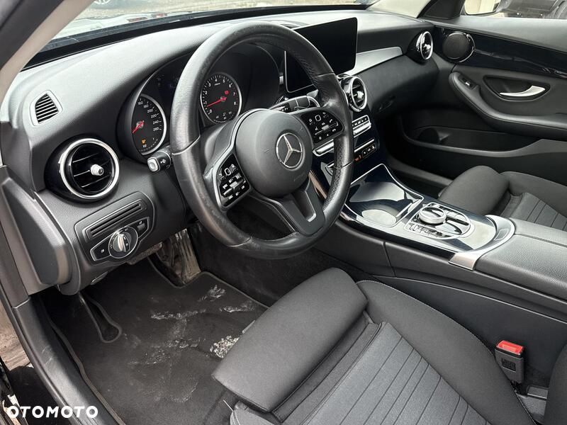 Mercedes-Benz Klasa C 180 9G-TRONIC - 10