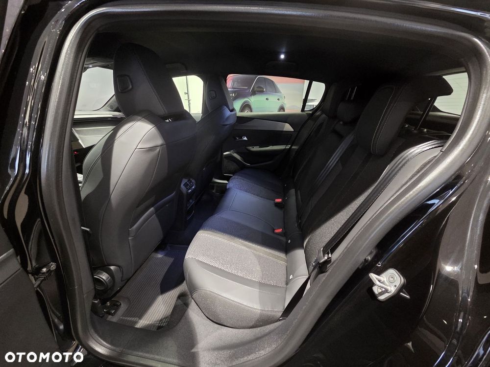 Peugeot 308 1.2 mHEV GT S&S e-DCS6 - 10