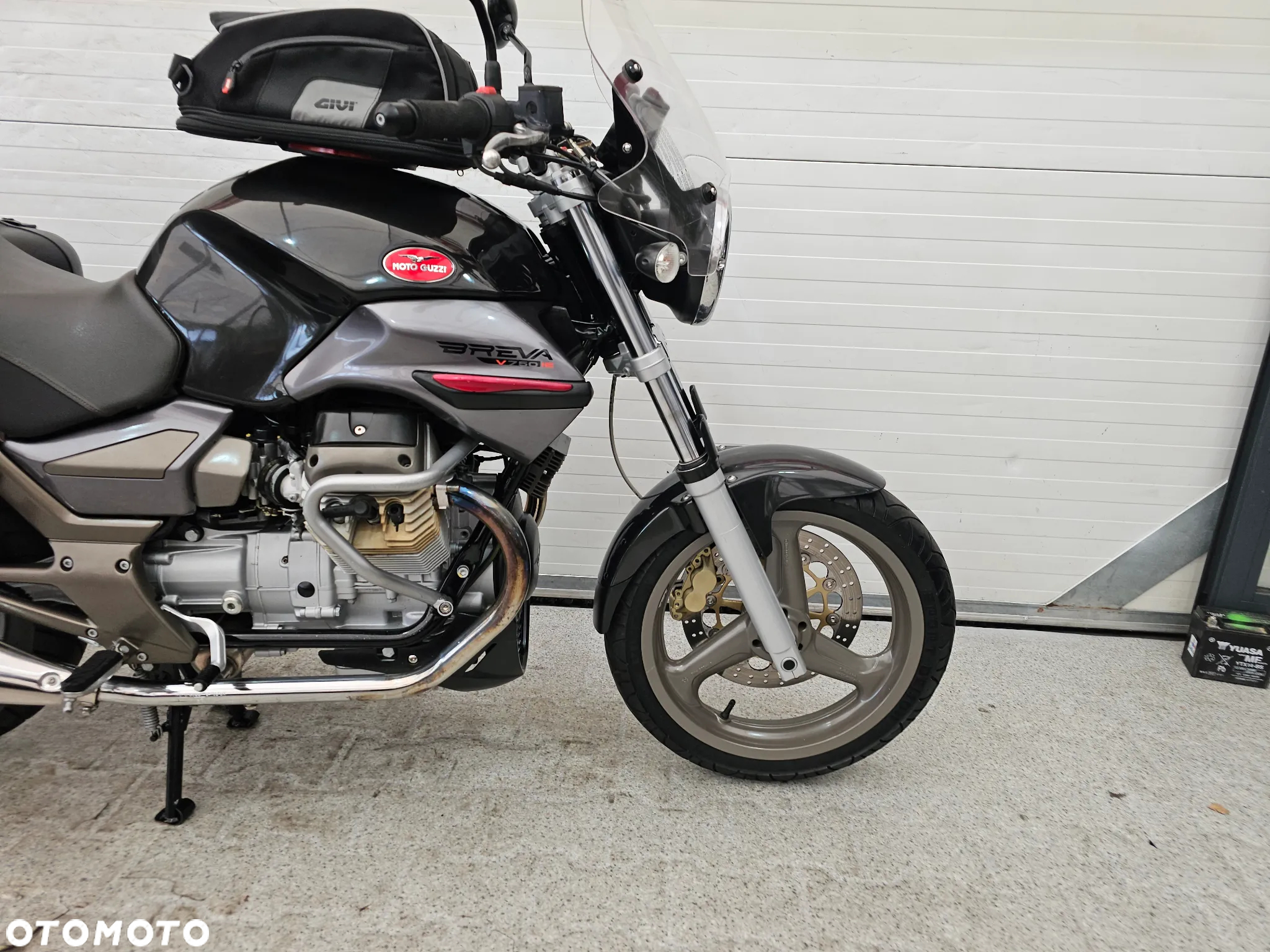 Moto Guzzi Breva - 10