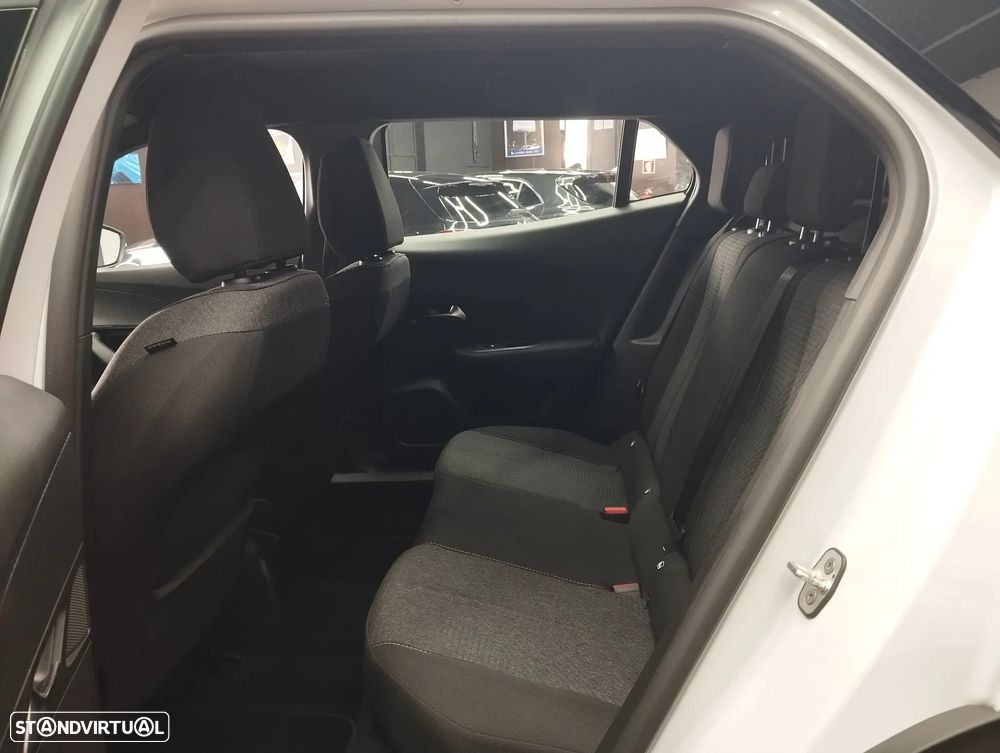 Peugeot 2008 1.2 PureTech Style - 12