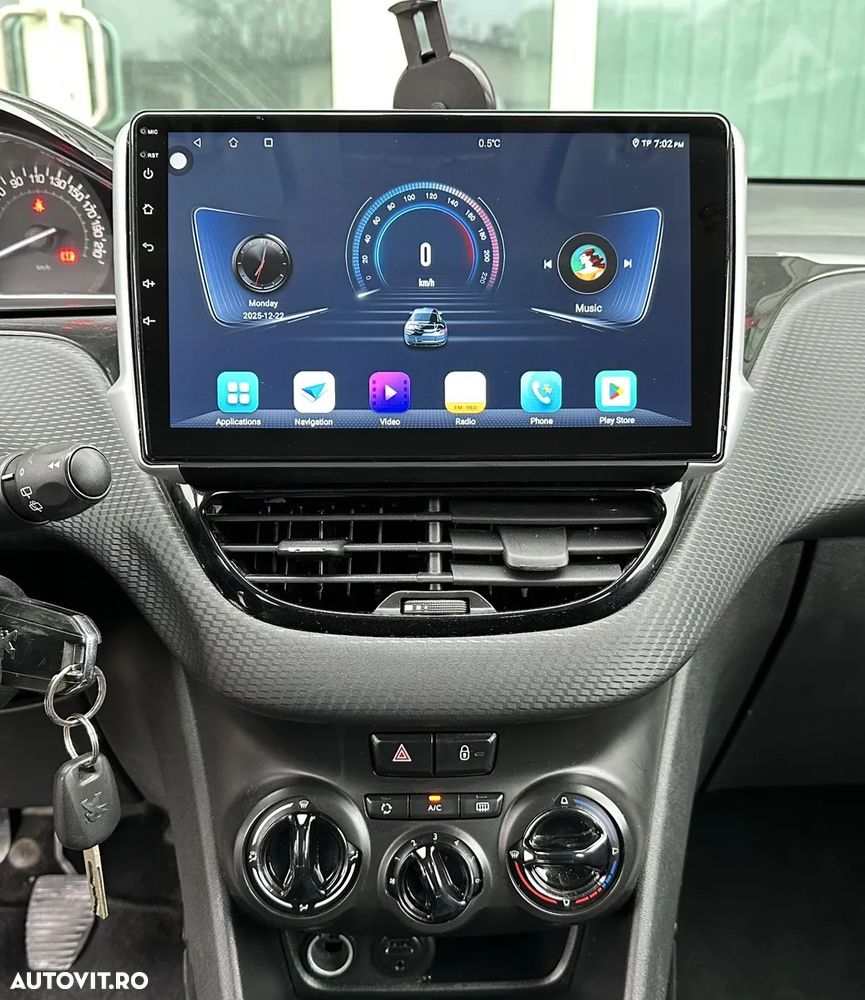 Peugeot 2008 - 17