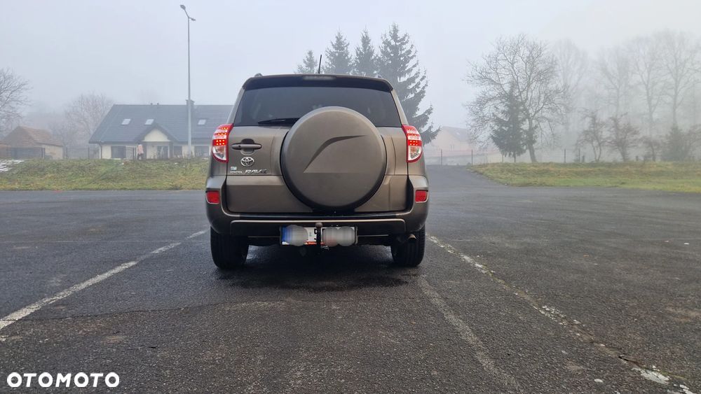 Toyota RAV4 2.0 VVT-i Prestige NAVI MS - 11