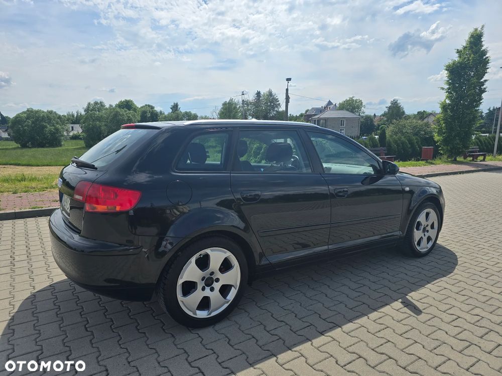 Audi A3 Sportback 1.6 FSI Ambition - 10