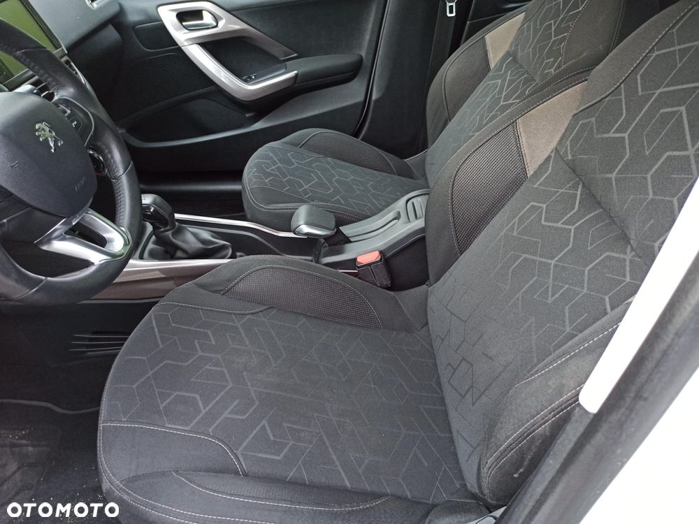 Peugeot 2008 PureTech 82 Active - 15