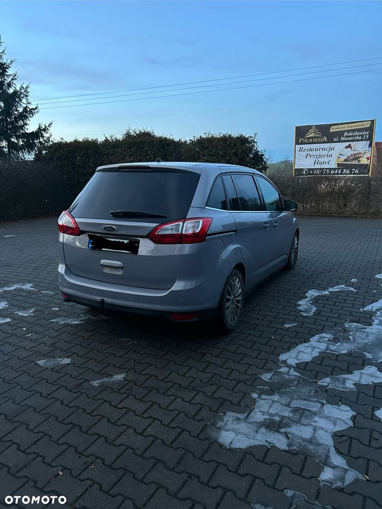 Ford Grand C-MAX - 10