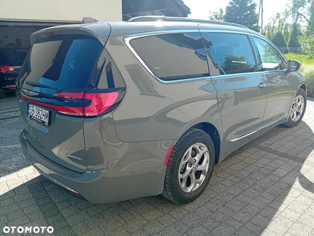 Chrysler Pacifica - 6
