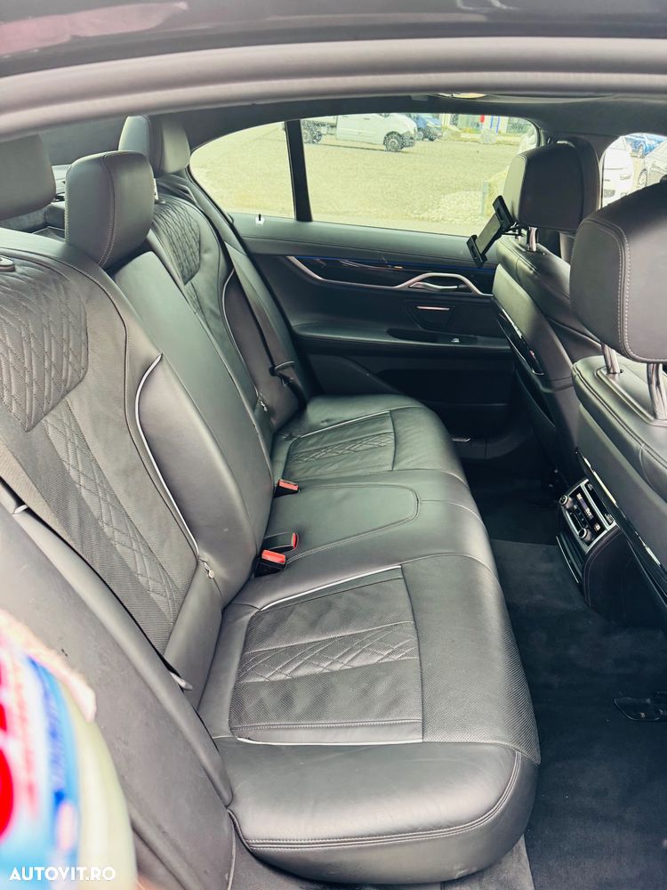 BMW Seria 7 730d xDrive - 17