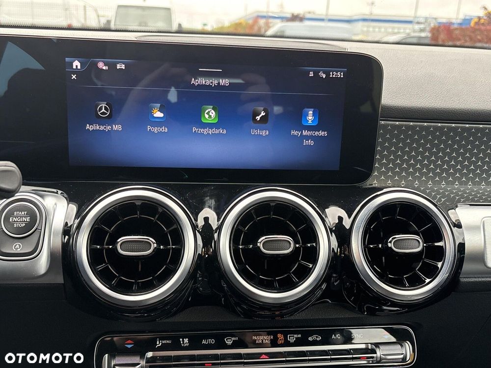 Mercedes-Benz GLB 200 Progressive 7G-DCT - 23