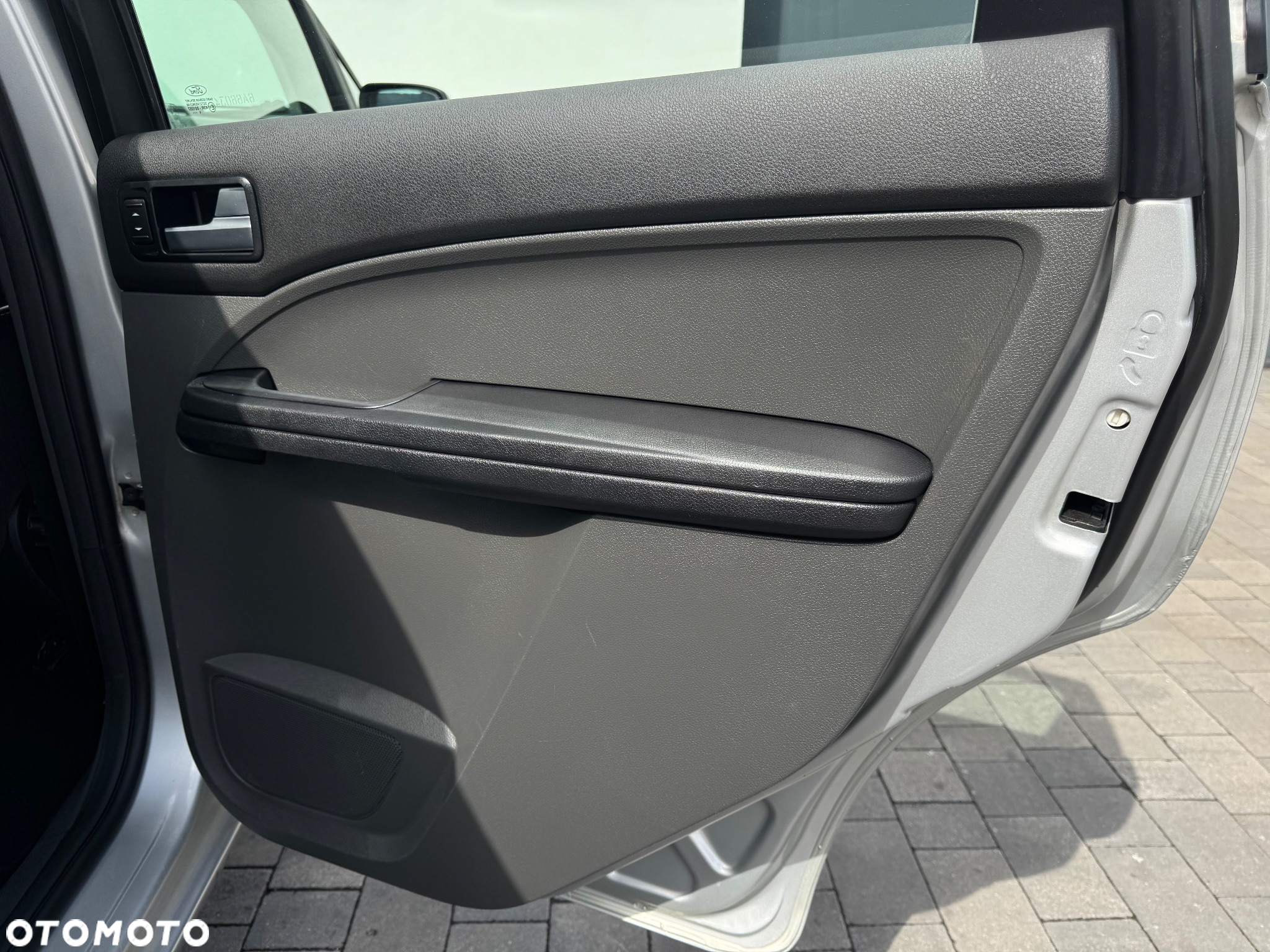 Ford Focus C-Max 1.6 TDCi Ambiente - 29
