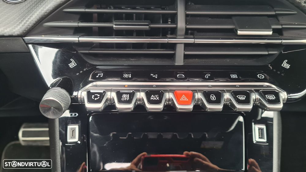Peugeot 2008 1.5 BlueHDi GT EAT8 - 43