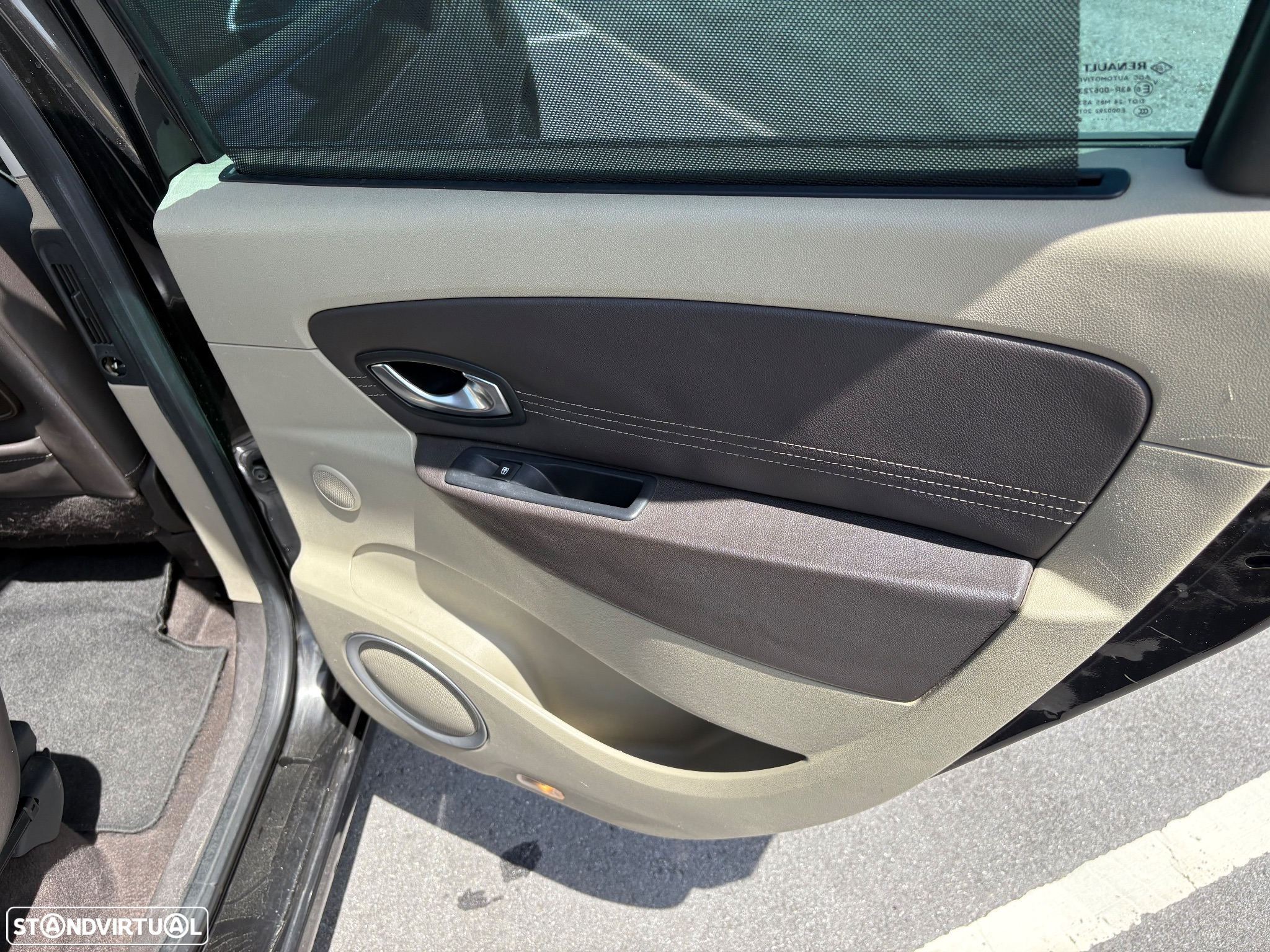 Renault Grand Scénic 1.5 dCi Luxe 7L - 28
