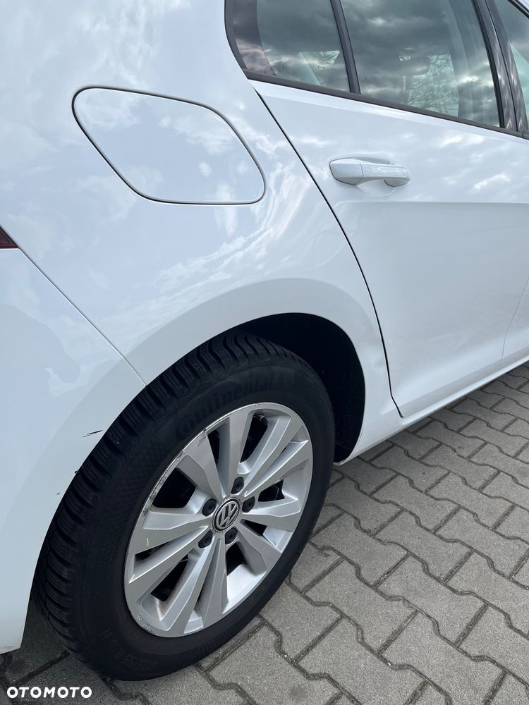 Volkswagen Golf - 23