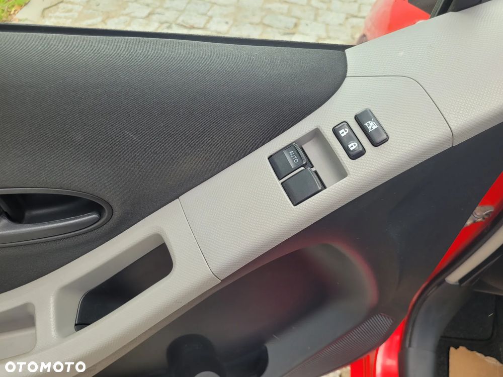 Toyota Yaris 1.33 VVT-i Sol - 8