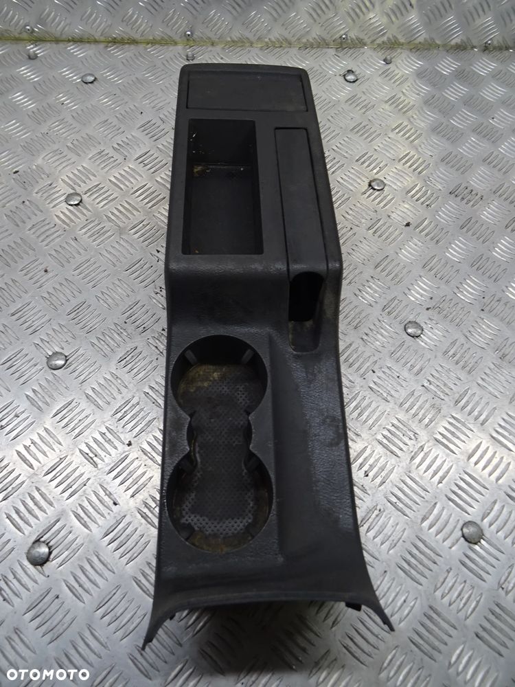VW PASSAT B5 LIFT KOMBI 2.0 TDI TUNEL ŚRODKOWY - 3