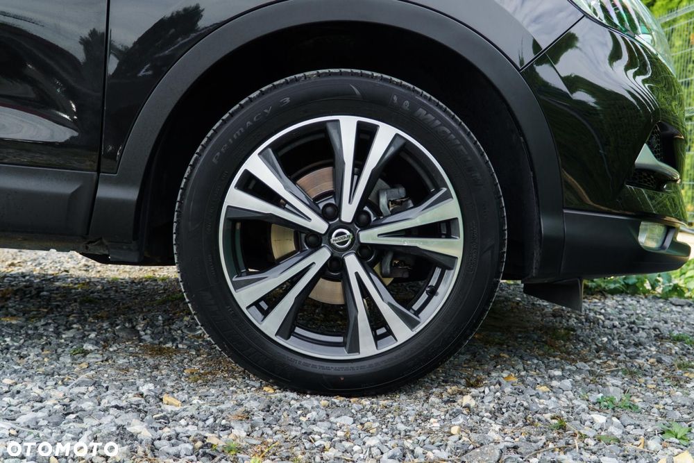 Nissan Qashqai 1.3 DIG-T N-Connecta - 39