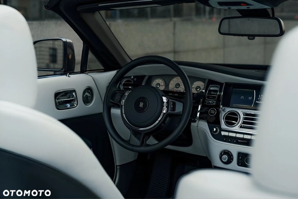 Rolls-Royce Dawn - 9