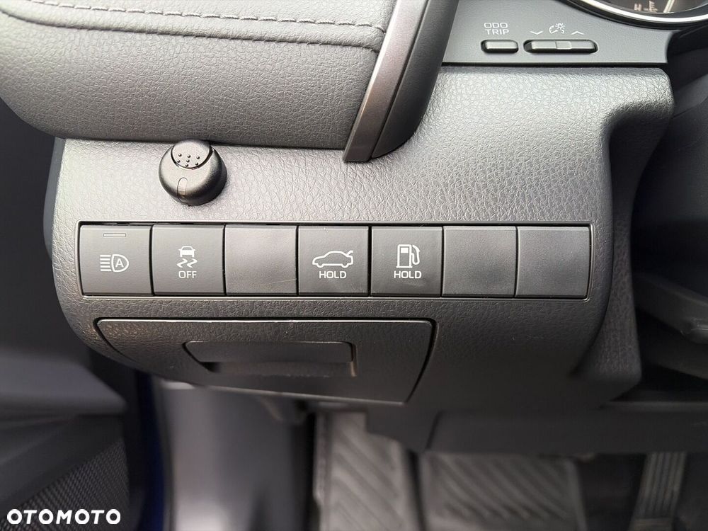 Toyota Camry 2.5 Hybrid Comfort CVT - 14