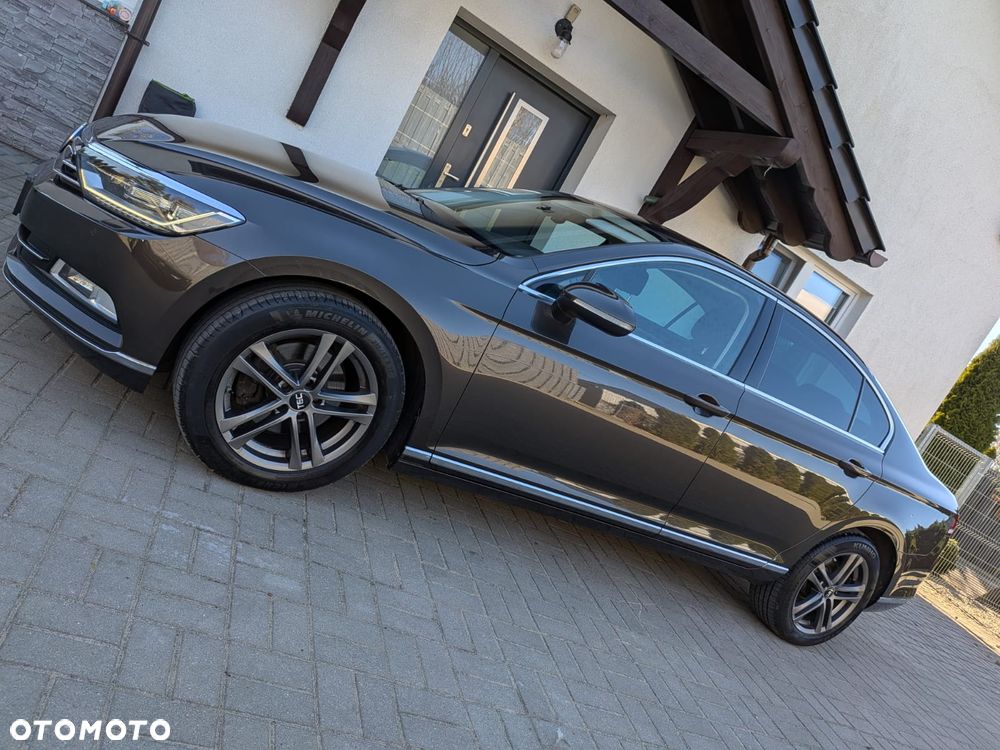 Volkswagen Passat 2.0 TDI SCR DSG Highline - 4