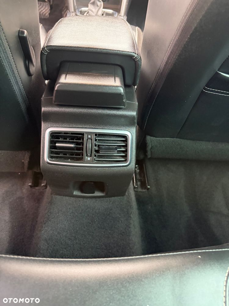 Renault Megane 1.5 dCi Limited EDC EU6 - 25