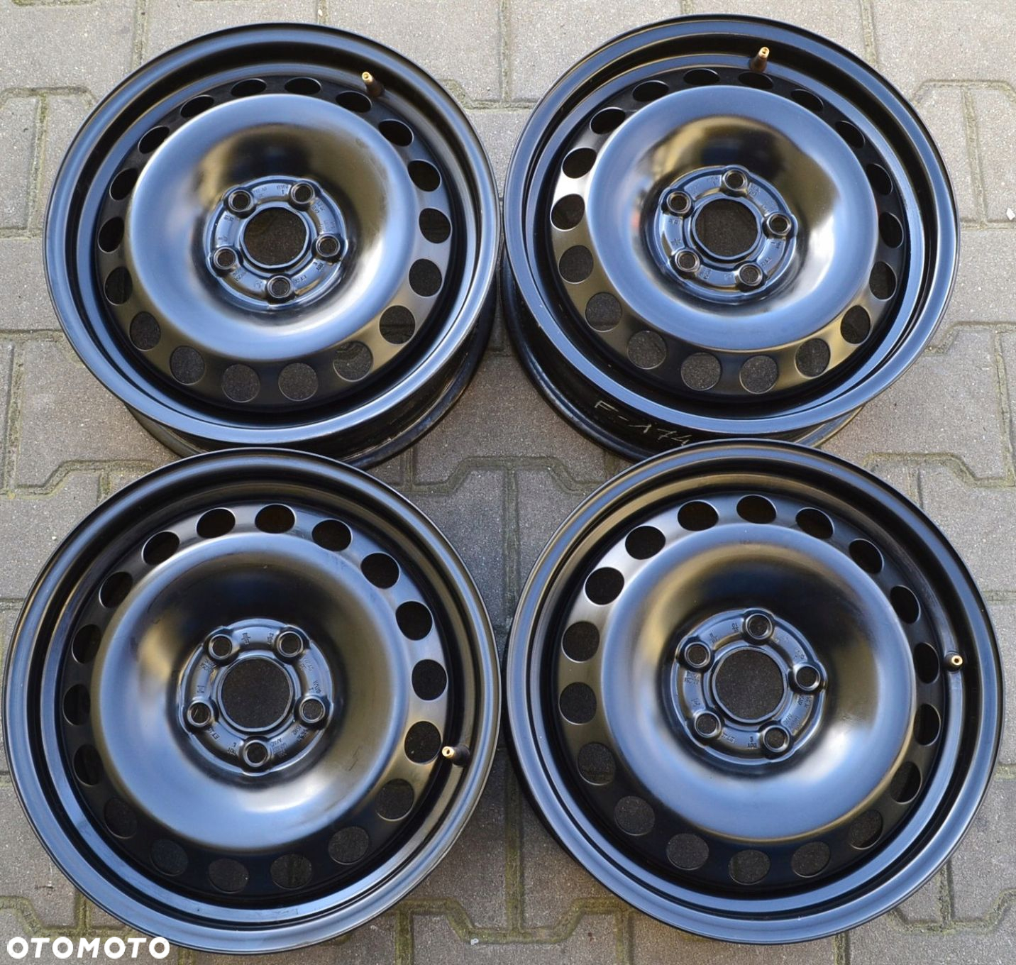 FELGA STAL OEM VW SKODA 5x100 5,5J15 ET 40 F-174 - 2