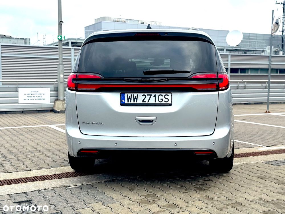 Chrysler Pacifica - 14