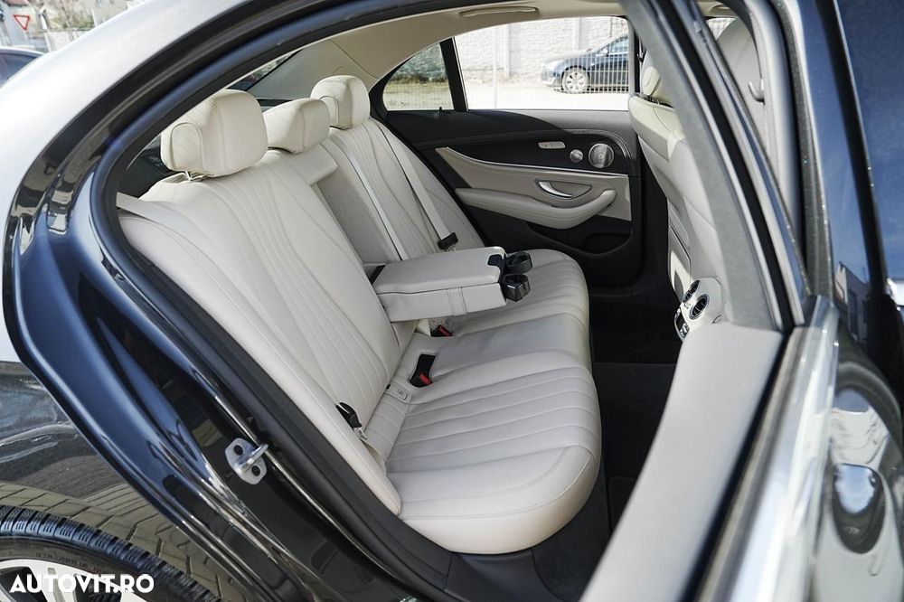 Mercedes-Benz E 300 4MATIC 9G-TRONIC Exclusive - 13