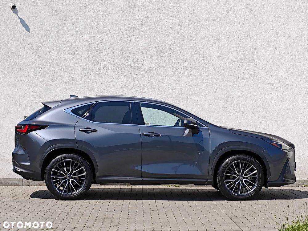 Lexus NX 350h Omotenashi AWD - 10