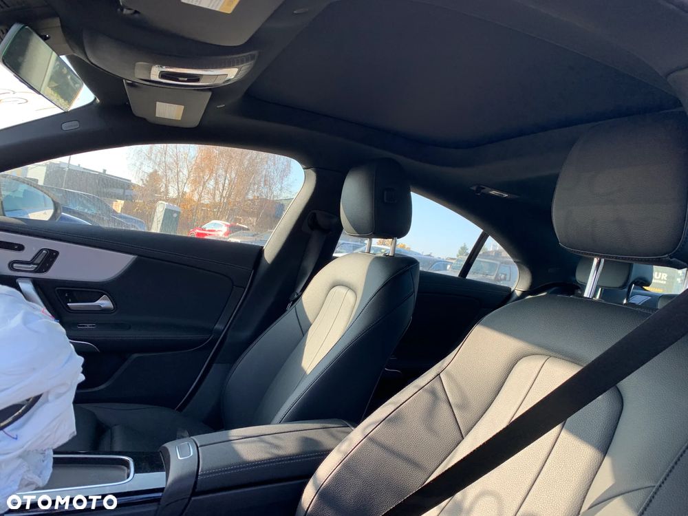 Mercedes-Benz CLA 250 4-Matic 7G-DCT - 15