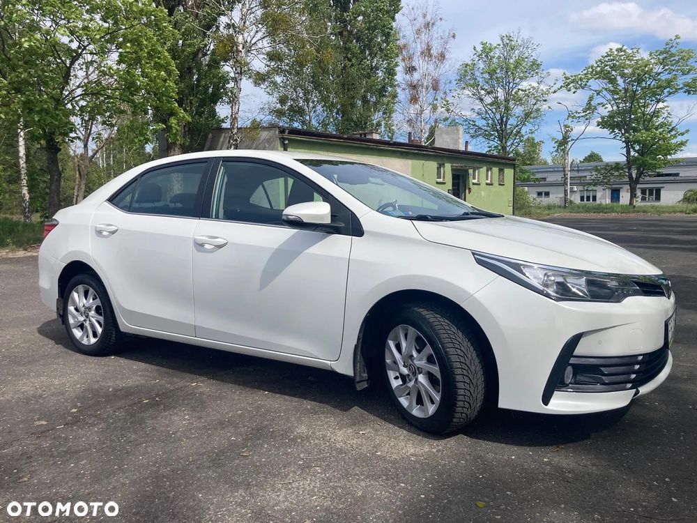 Toyota Corolla 1.6 Comfort - 1