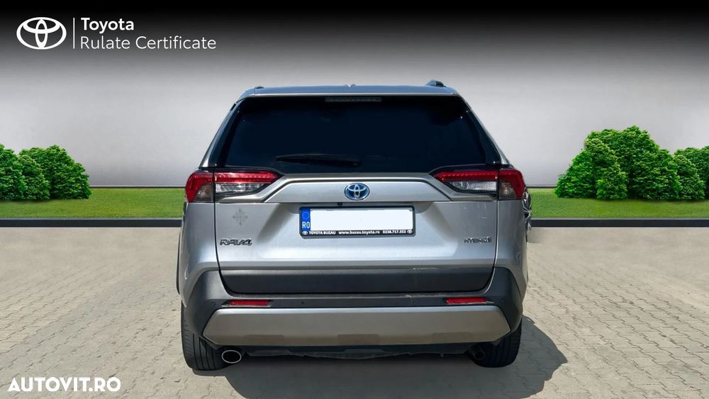 Toyota RAV4 - 4