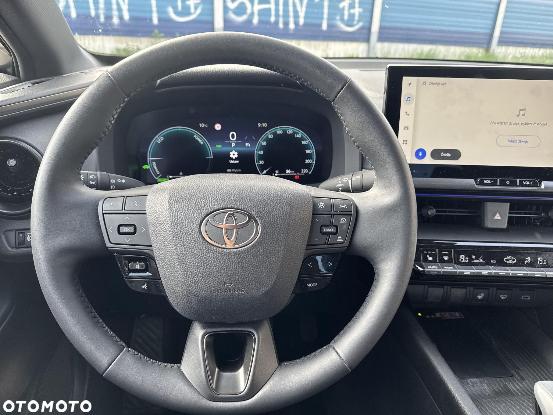 Toyota C-HR - 16