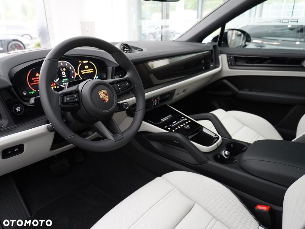 Porsche Cayenne E-Hybrid PHEV Black Edition - 30