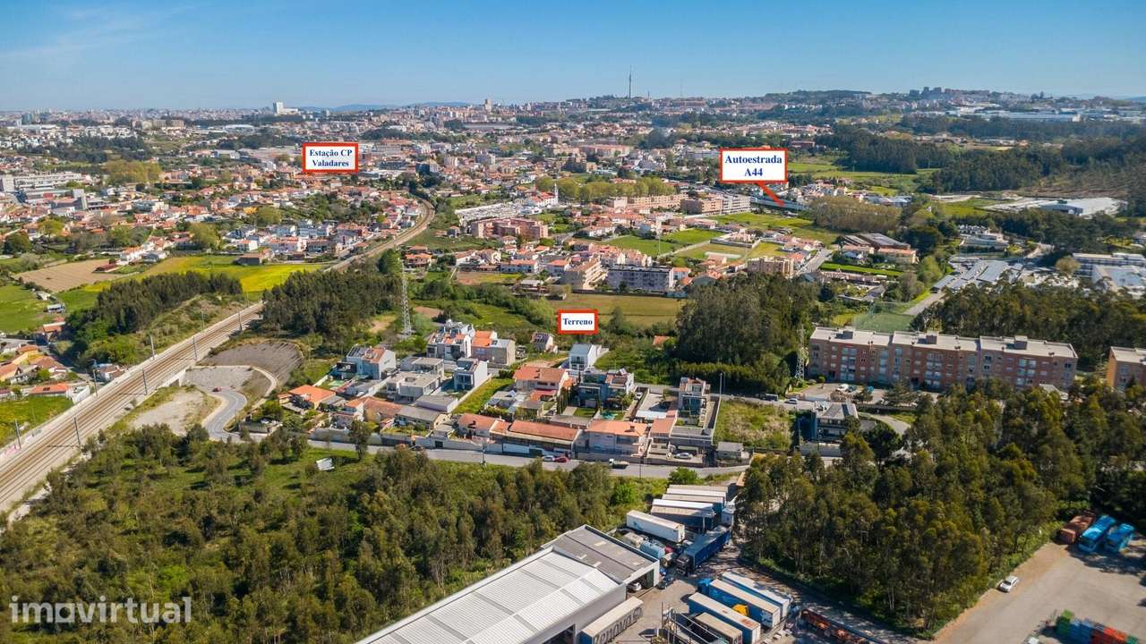 Terreno Urbano com Projeto para Moradia T3 e Piscina,  373 m2  – Valad - Grande imagem: 2/15