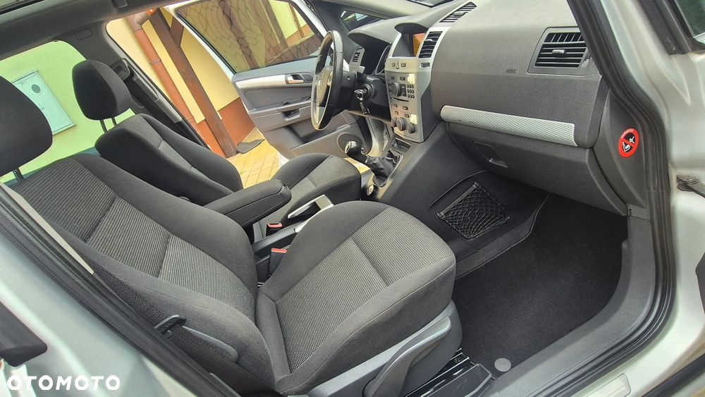 Opel Zafira 1.8 Easytronic Cosmo - 17