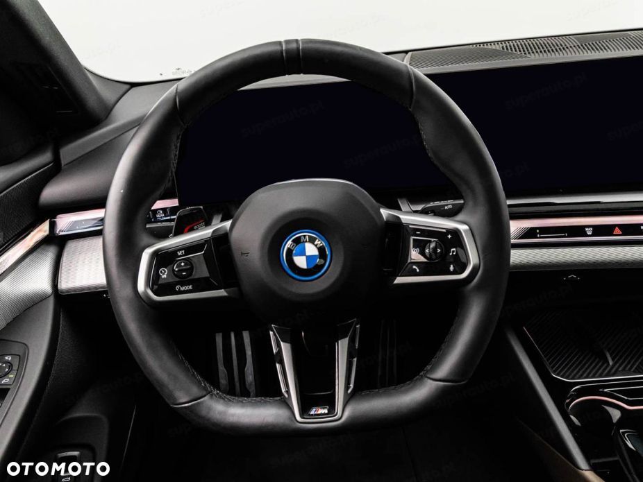 BMW i5 83.9kWh eDrive40 M Sport - 10