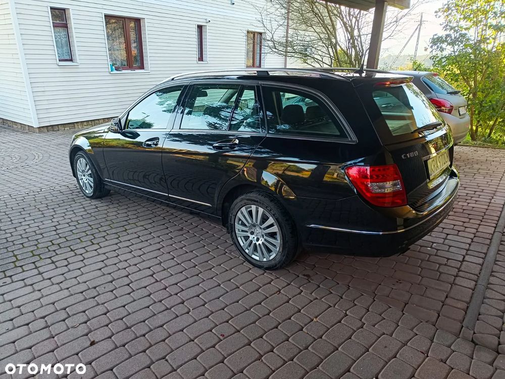 Mercedes-Benz Klasa C 180 CGI BlueEff Elegance - 21