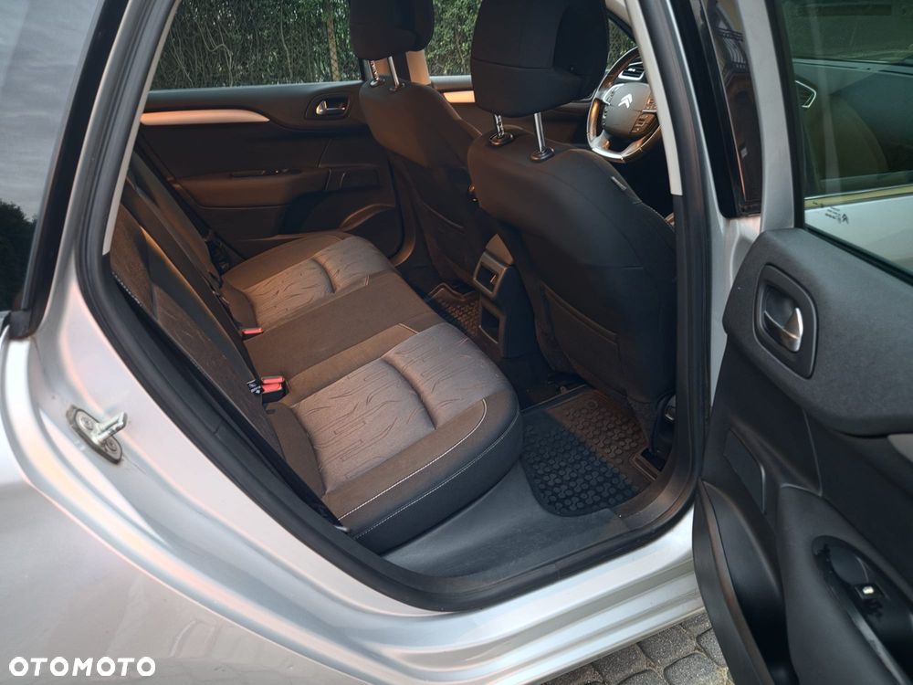 Citroën C4 1.6 HDi Attraction - 10